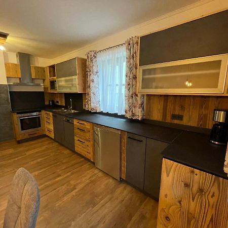 Ferienwohnung Rohrmoser Mit 2 Schlafzimmern 후트샬라그 외부 사진