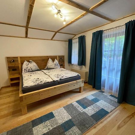 Ferienwohnung Rohrmoser Mit 2 Schlafzimmern 후트샬라그 외부 사진