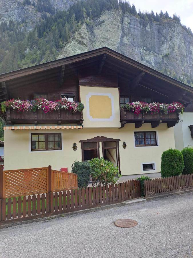 Ferienwohnung Rohrmoser Mit 2 Schlafzimmern 후트샬라그 외부 사진